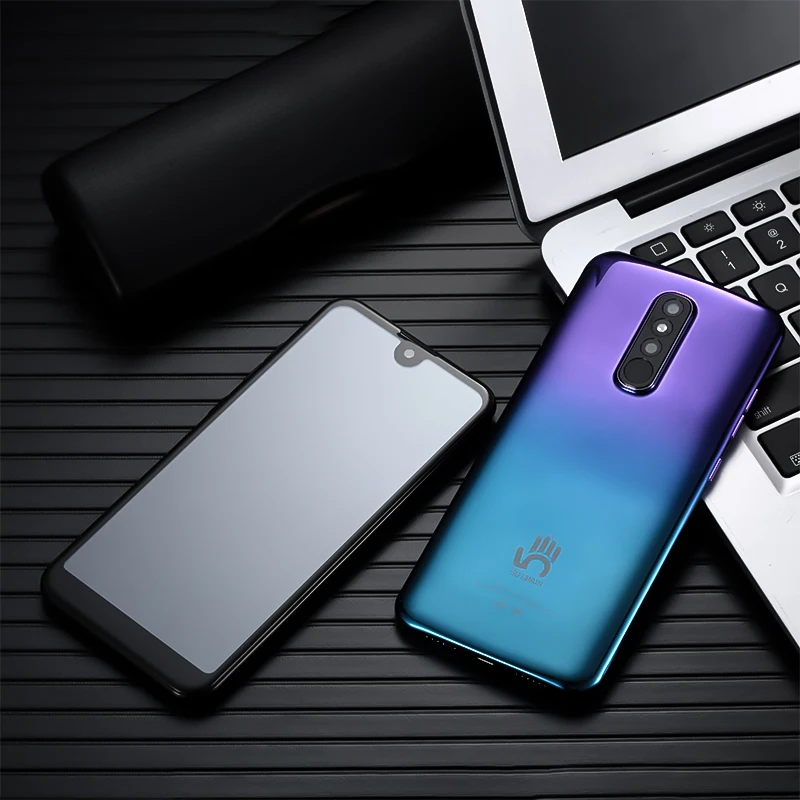 Разблокированный 4G смартфон с 6 1 дюймовым дисплеем процессором MT6737 Android 0 ОЗУ 3 ГБ