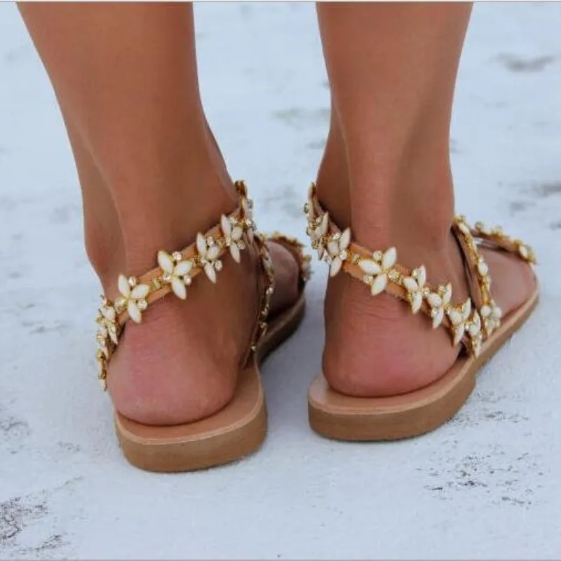 Женские сандалии с цветами и стразами летние однотонные удобные открытым носком