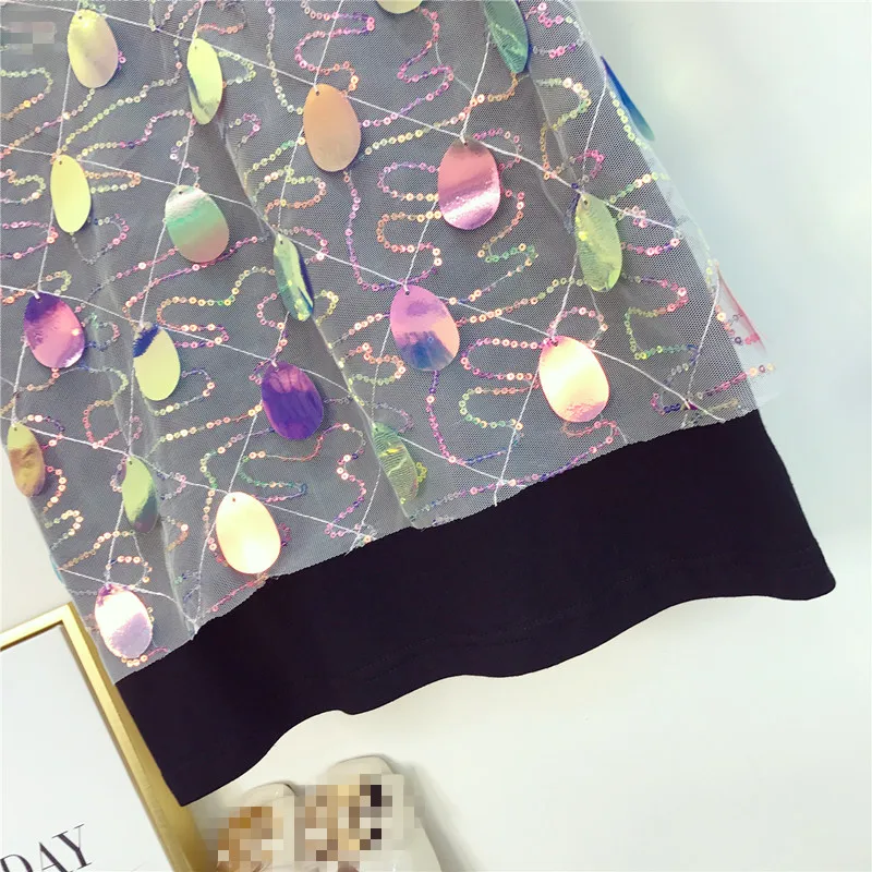 Футболка с пайетками и Джинсовые шорты Комплект из двух предметов жилет