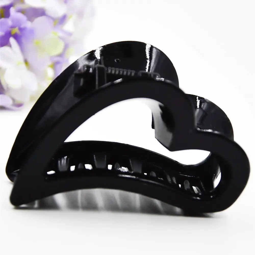 

Heart Shaped Hair Clip Fashion Small Size Hollow Heart Hair Jaw Claws Acrylic Hair Clips Accessories Women Headwear