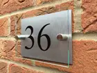 Современный табличка с номером двери уличный стеклянный эффект акриловое алюминиевое название
