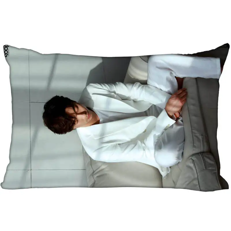 3 Новое поступление, Заказная атласная наволочка Gong Yoo 35x45 см(одна сторона), набивная Подушка на молнии, чехол на заказ, Ваш образ, подарок - Цвет: 3