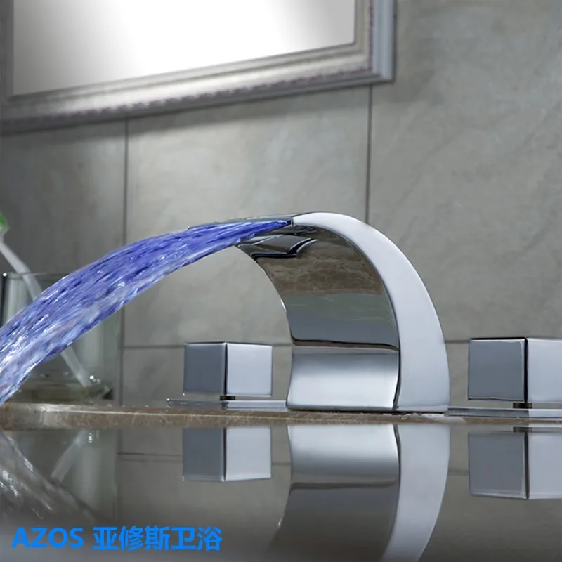 Смеситель для раковины ванной комнаты Хромированный Светодиодный Водопад на