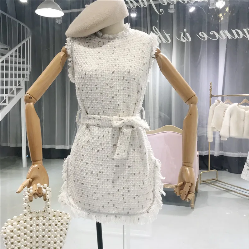 ALPHALMODA осеннее твидовое платье без рукавов с Боковым Разрезом и кисточками