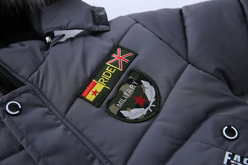 2017 г. Новая модная детская зимняя утепленная куртка пуховик для мальчиков пальто