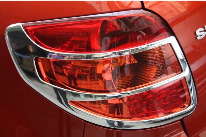 

Накладка на заднюю фару для SUZUKI SX4 2007-2011