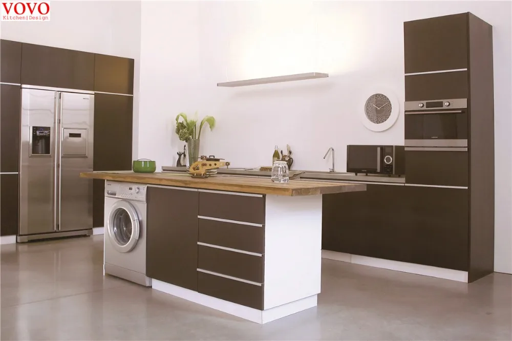 Кухонный шкаф кофейного цвета с матовой отделкой | Строительство и ремонт