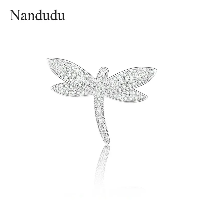 Nandudu Сияющий CZ Dragonfly Броши для Для женщин большой насекомых Брошь Pin модные платье