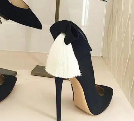 2018 модные женские туфли лодочки с бахромой сзади Замшевые пикантные острым