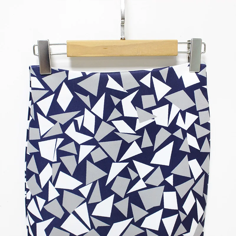 Большие размеры женские юбки-карандаш 2017 новая мода тонкая офисная Цветочная