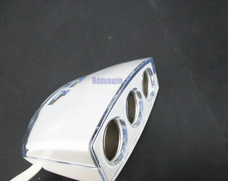 Автомобильное зарядное устройство один на три с двумя USB автомобильный