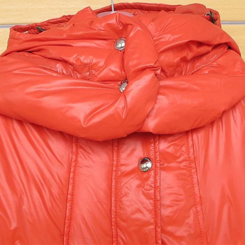 Утепленная Водонепроницаемая теплая куртка с капюшоном на утином пуху 2017 зимняя