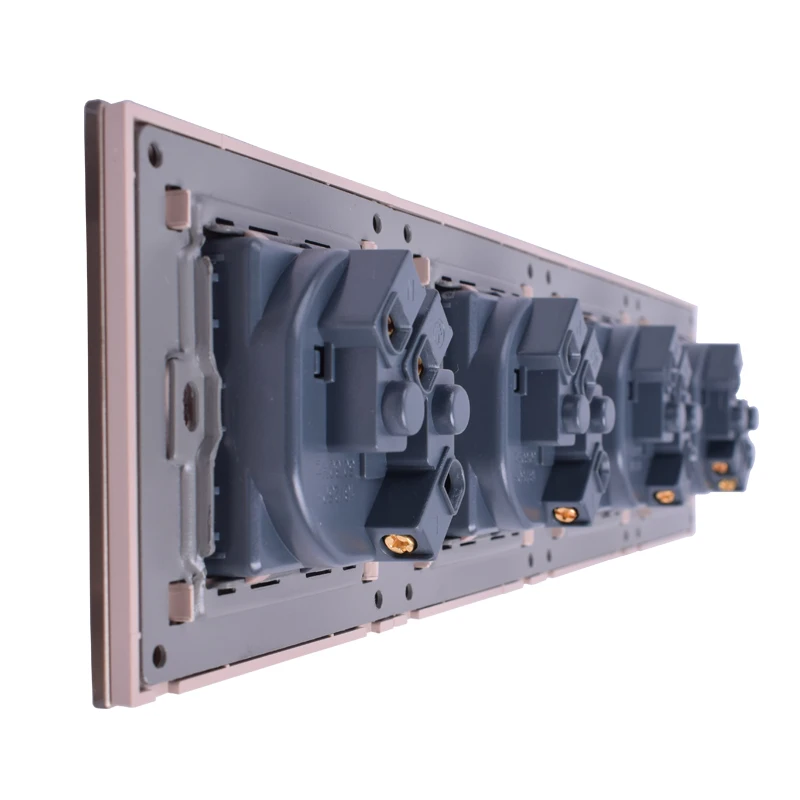 Настенная панель из закаленного стекла COSWALL 4-х клавишная розетка с заземлением