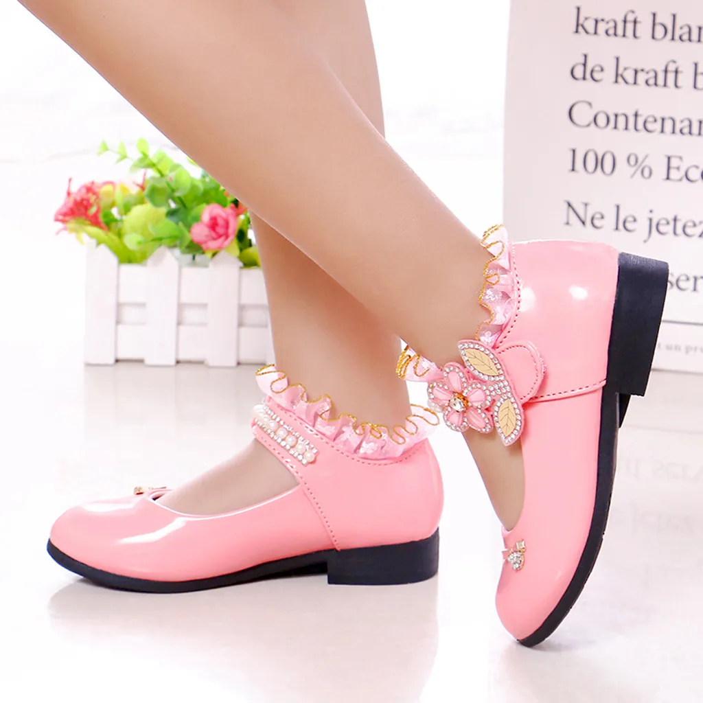 ROMIRUS/малышей Для детей детская обувь для девочек для детей Chaussure Enfant с открытыми пальцами украшенные цветами и кристаллами и жемчугом модная обувь для принцессы сандалии