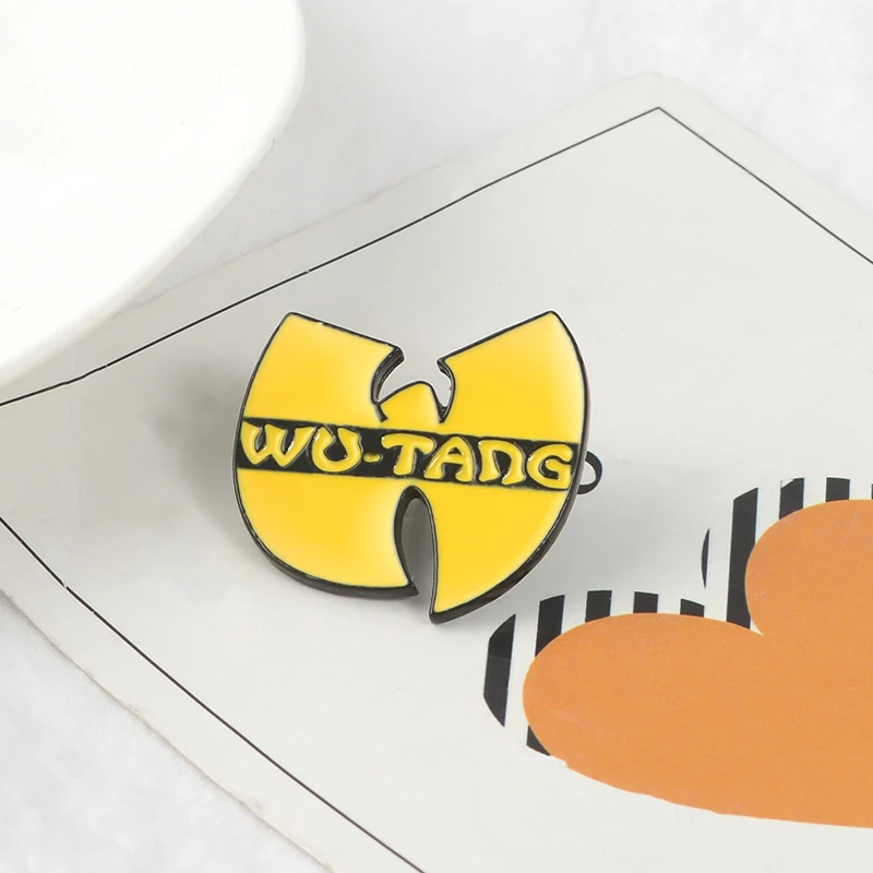 Qihe ювелирные изделия Wu-Tang клановая булавка Старая школа хип-хоп классный желтый логотип броши Wu tang подарок для любителей музыки