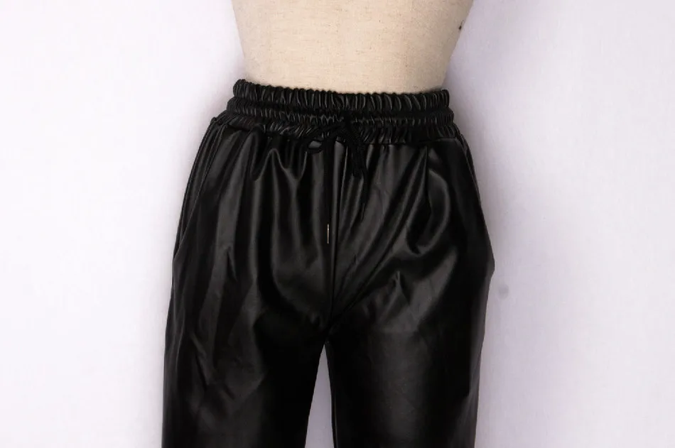 Модные черные джоггеры из искусственной кожи женские свободные штаны для бега