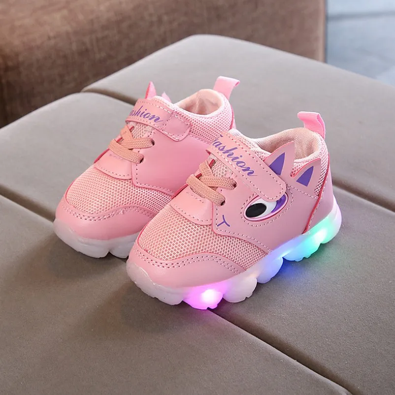 pink Новинка; детская светящаяся обувь; модная обувь со светодиодной подсветкой для девочек; сезон весна-осень; милые кроссовки для маленьких мальчиков - Цвет: pink