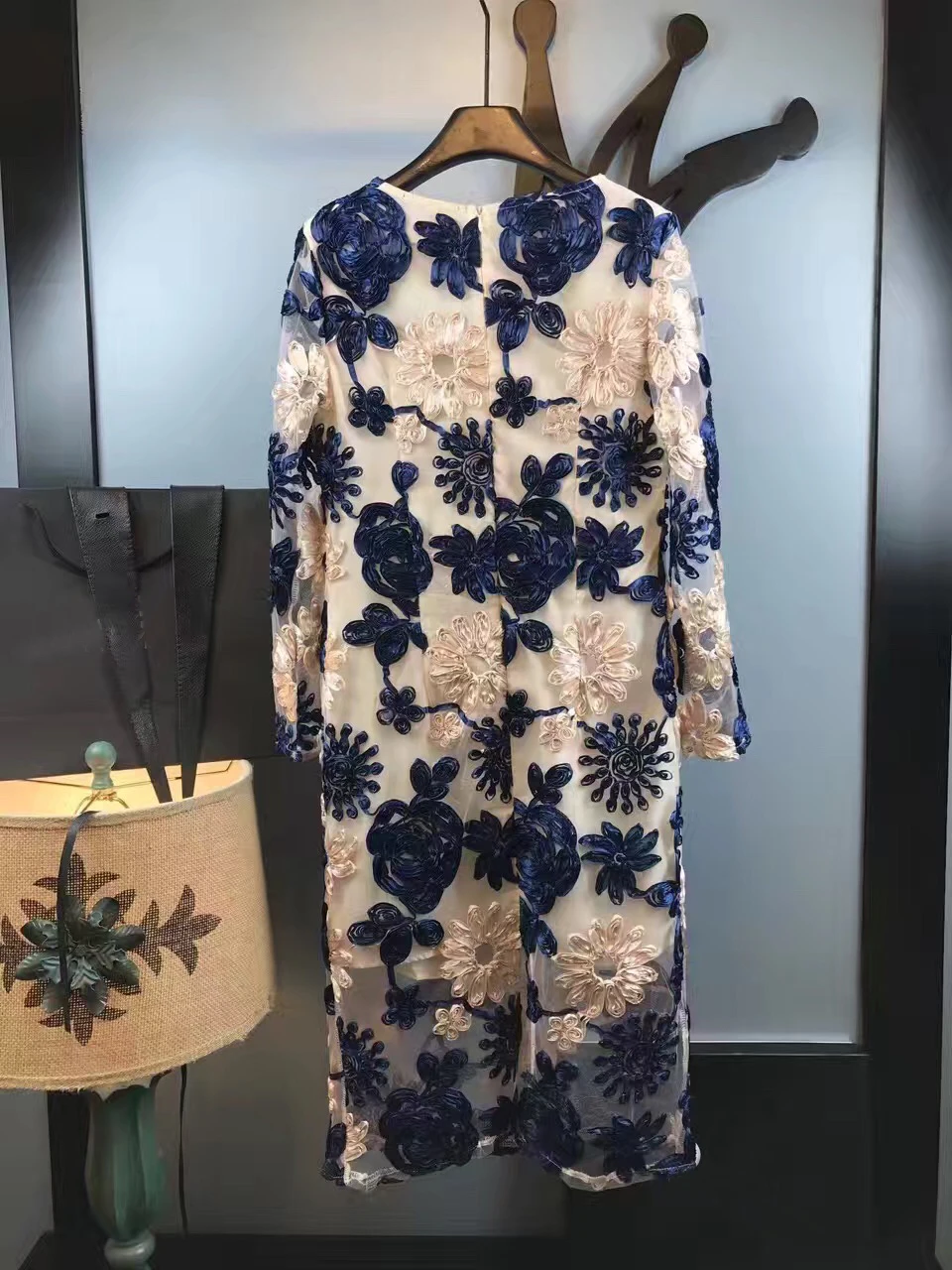 Роскошное Брендовое элегантное женское платье на лето и весну газовое кружевное