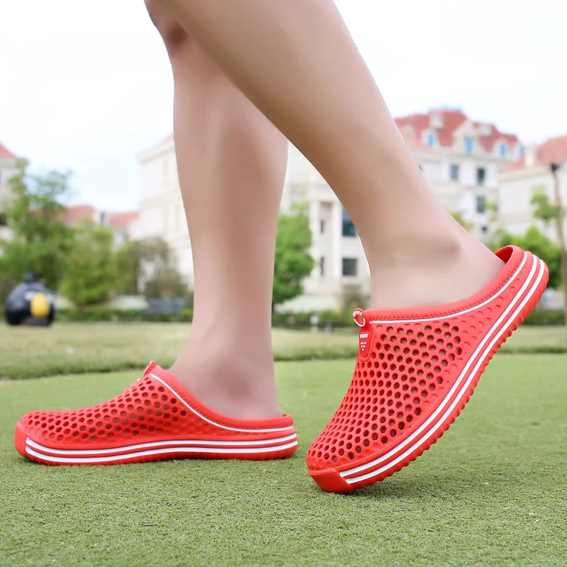 2018 Couple outdoor Sandals Eva Clogs Shoes mens Croc Summer Sandalias Lover Black White Beach Garden women Nest shoes | Спорт и