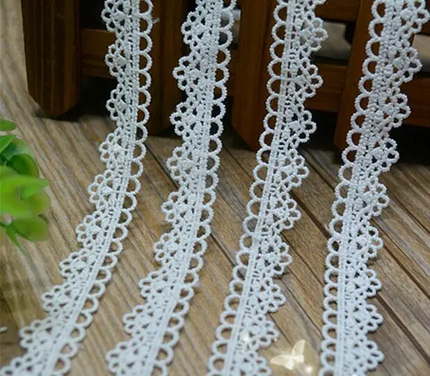 

10Yards 1.5cm High Quality Venise Venice Polyester Embroidery Flower Floral Lace Trim Wedding Fabric Cloth DIY Craft