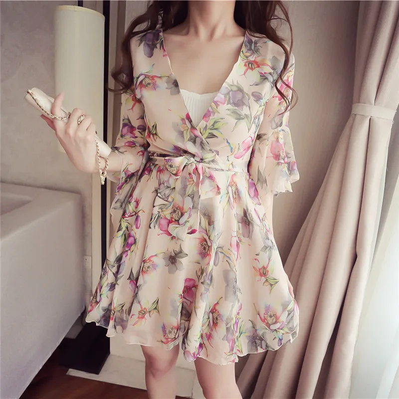 Летнее пляжное платье с расклешенными рукавами 2020 женское шифоновое цветочным