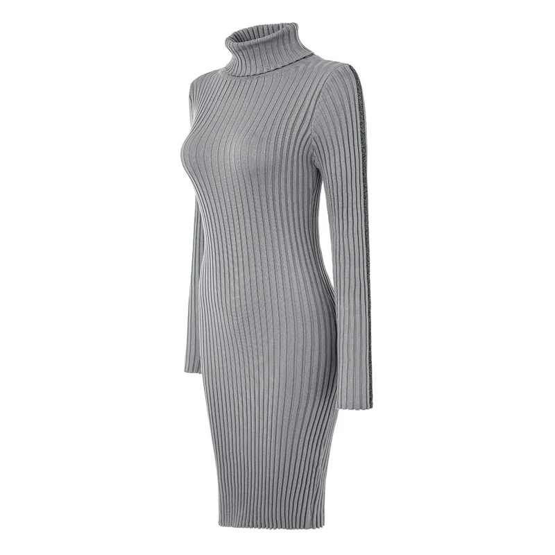 Женское трикотажное платье свитер с высоким воротником и длинным