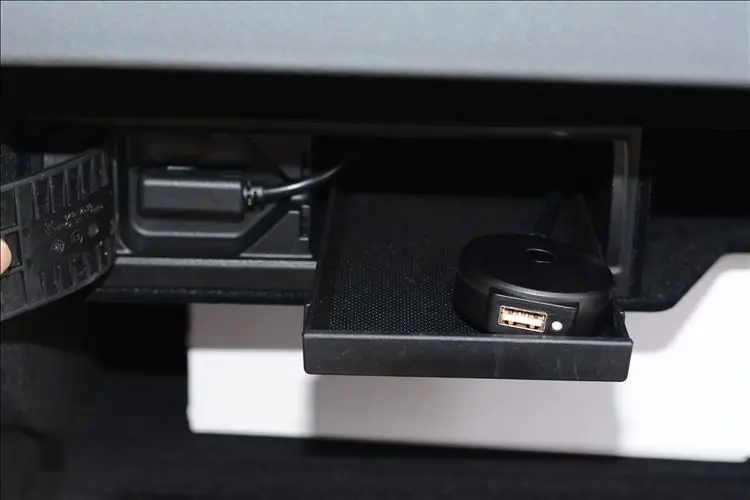 USB-адаптер для флеш-накопителя с Bluetooth V.W AUDI A6L/Q5/Q7/A8/S5/A5/A4L/A3/A1 после получения 2009