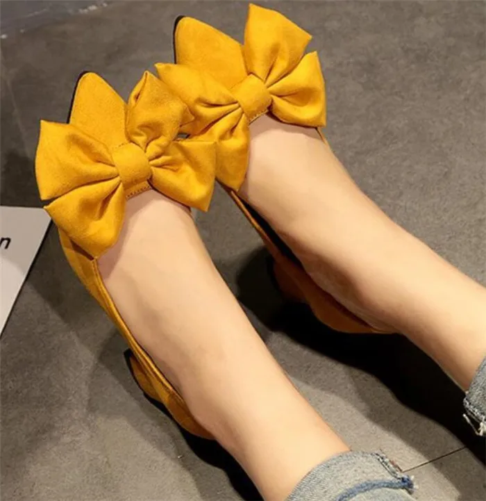 Новые женские туфли на высоком каблуке с бантиком и закрытым толстым каблуком