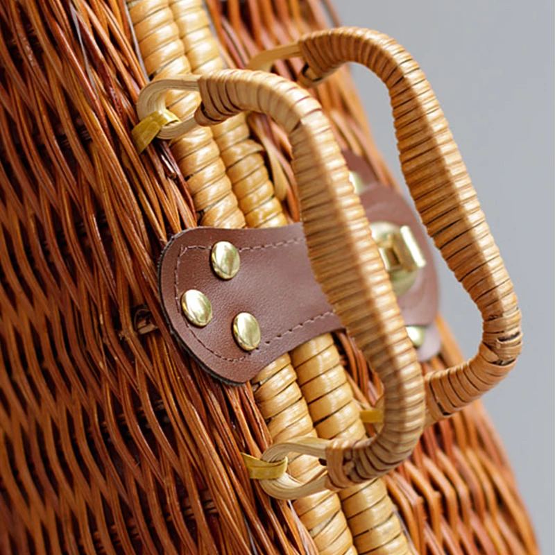 Летняя женская косметичка из ротанга БАЛИЙСКАЯ сумка для дам винтажная