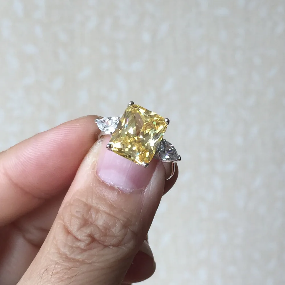 Женское Обручальное кольцо с фианитом серебряное и камнем|ring jewelry|engagement wedding