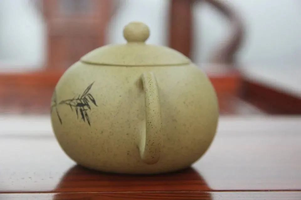 

2017 Hot sales yixing teapot clay Authentic famous handmade teapot Chinese Tea Set Xi Shi teapot carved bird