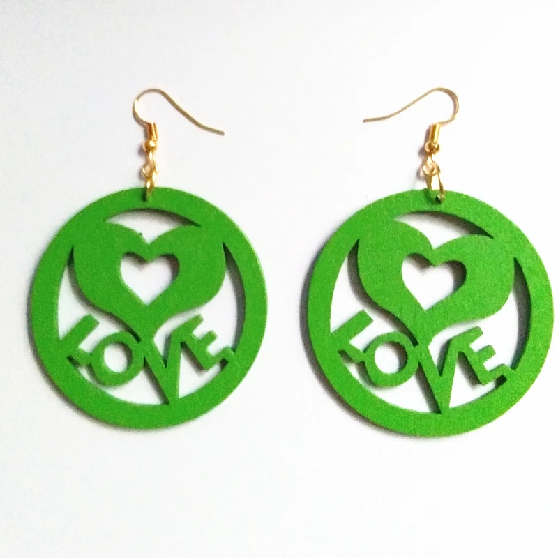 Модные полые деревянные серьги-подвески в форме сердца с резьбой по дереву