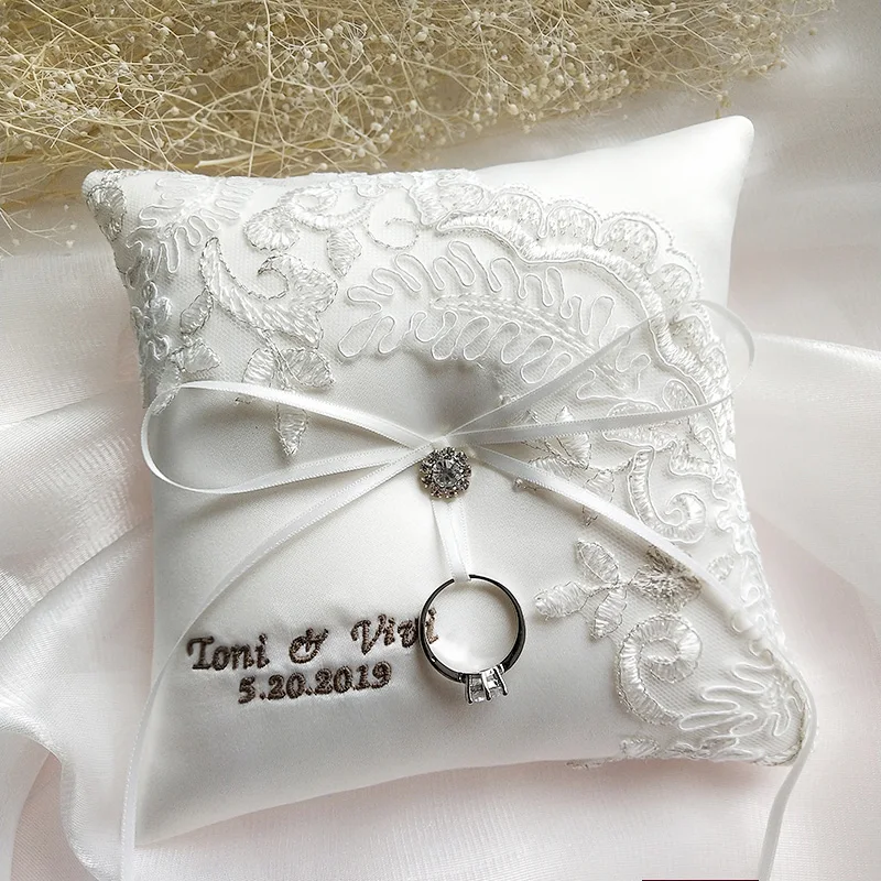 

Customized Names and dates Ring Pillow Cushion Party Decoration Bridal Ring Pillows Valentine Day Supplies Can do different size