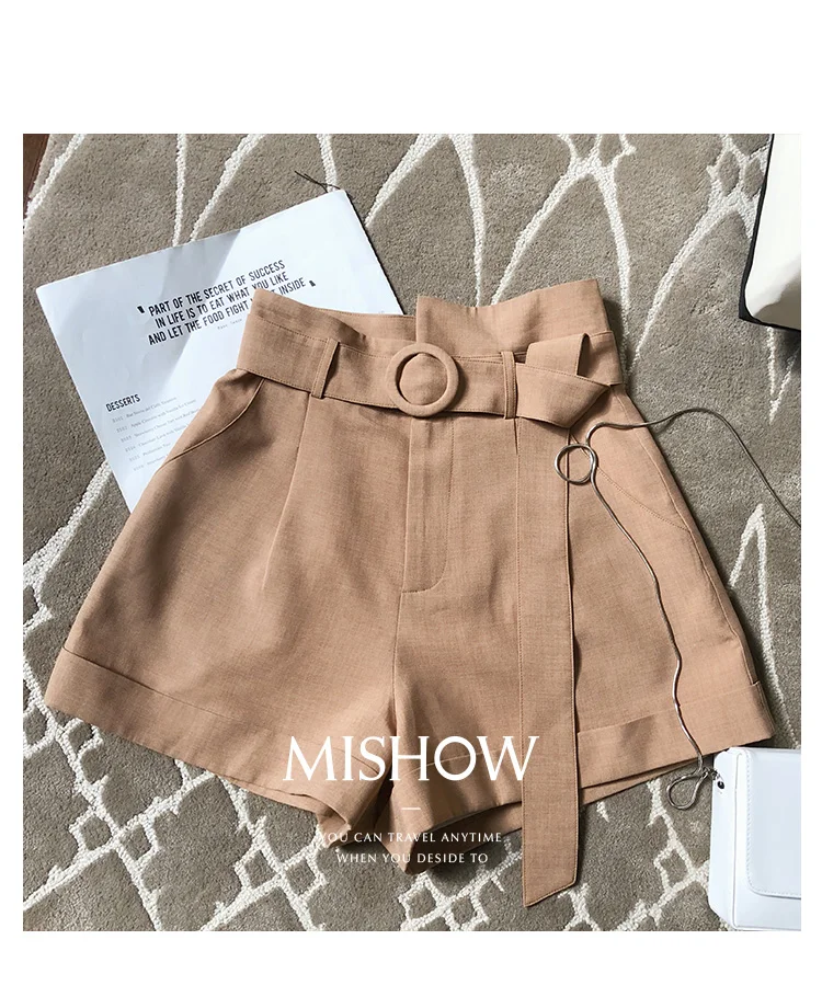 Mishow Женские шотры с поясом MX18B2445