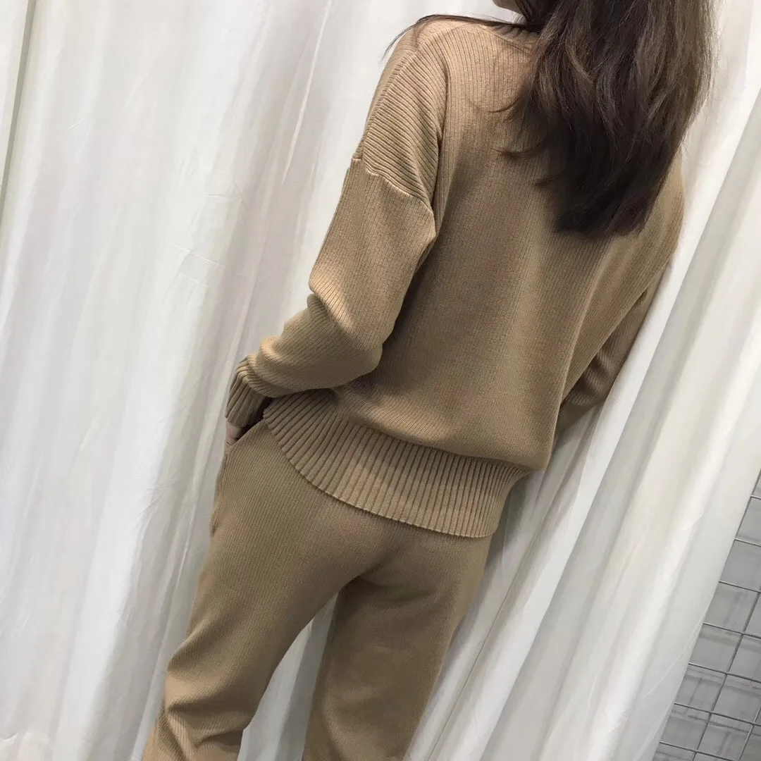 2017 настоящий женский свитер новый вязаный костюм простой Повседневный с круглым