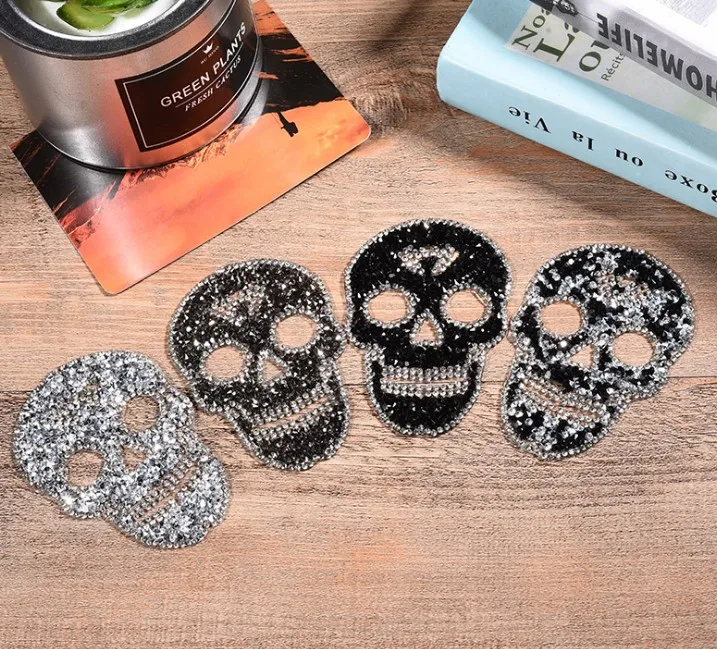 3 предмета в комплекте стразы форме черепа патч железа и завязками на банте с