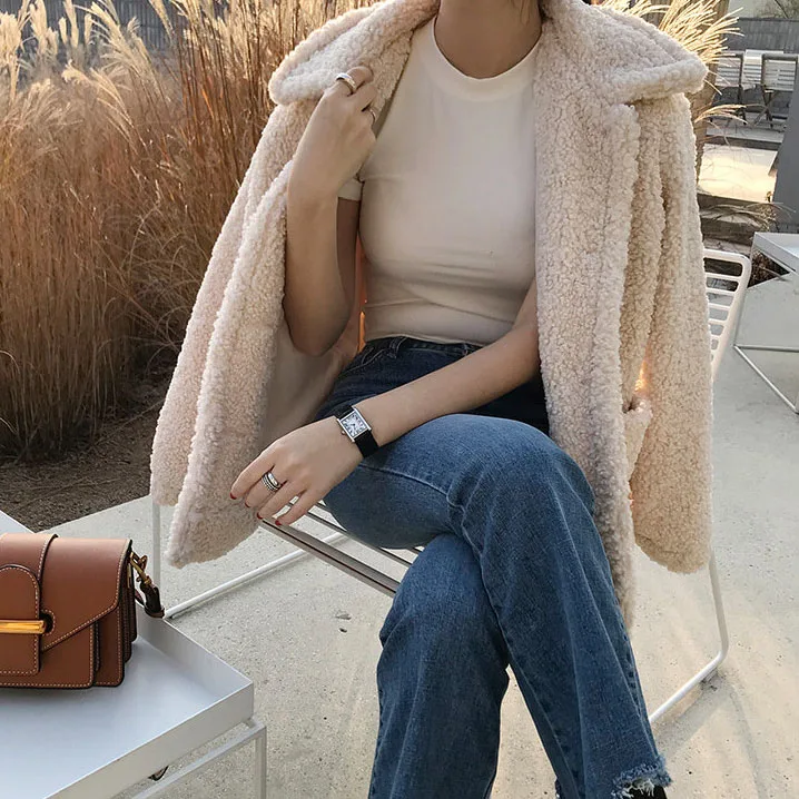 Beige Женское плотное пальто из искусственного меха, осенняя теплая мягкая свободная Меховая куртка, женская верхняя одежда на пуговицах, плюшевое женское повседневное зимнее пальто - Цвет: Beige