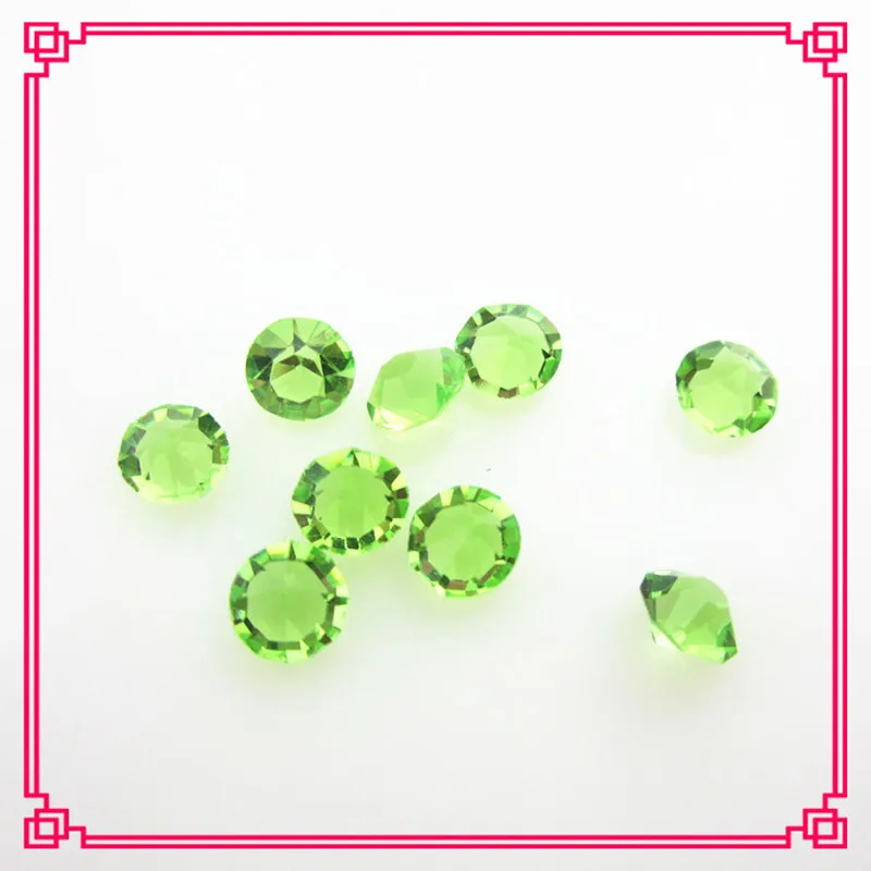 

Hot Selling 100pcs 5mm 4mm Green Crystal August Birthstone Floating Charms Living Glass Memory Floating Lockets DIY Jewelry