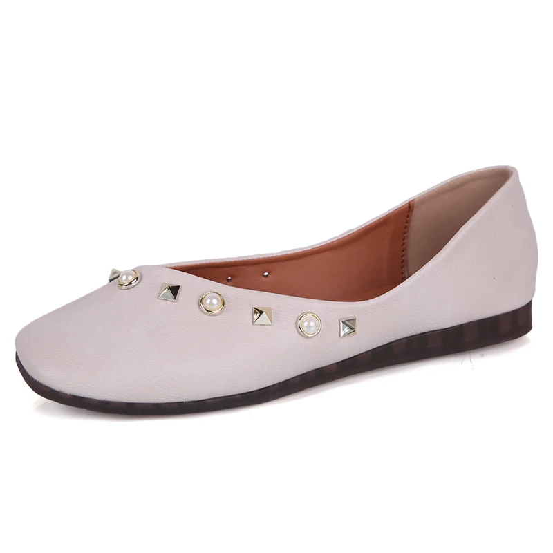 Мода 2017 г. женская обувь на плоской подошве с заклепками и жемчуг осень лето