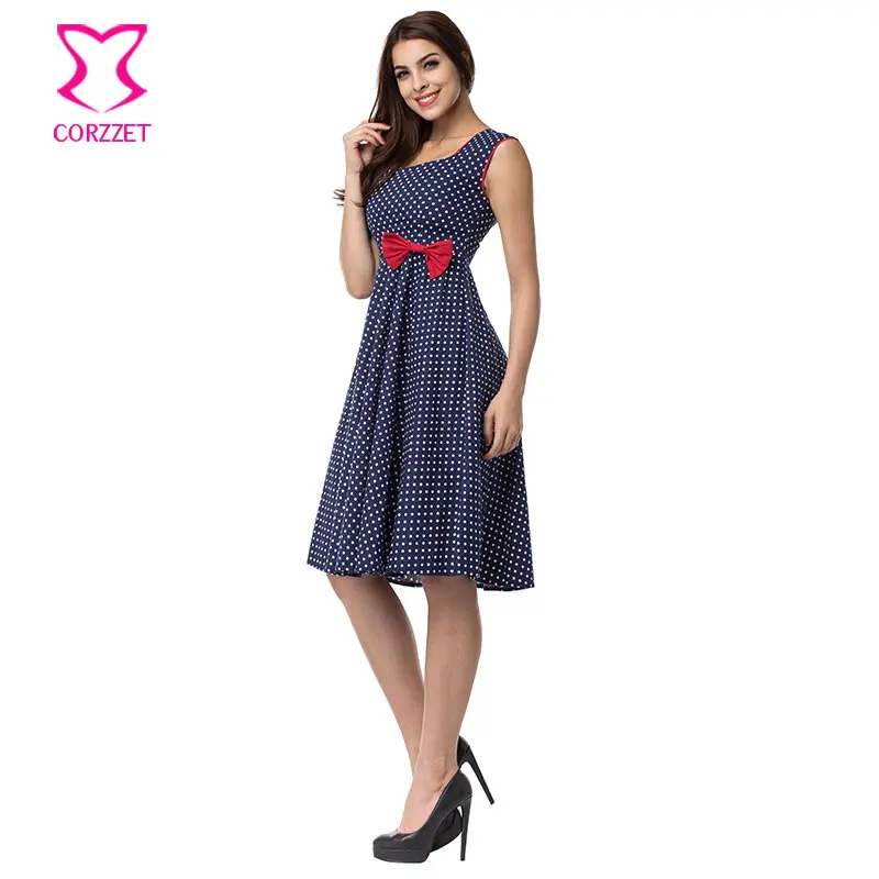 Женское винтажное платье в горошек летнее синего или белого цвета с красным