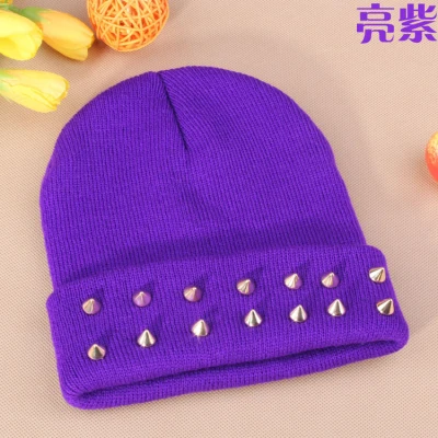 purple Карамельный цвет Череп трикотажные желе Флуо пластиковые заклепки теплые шерстяные шапки Неоновые Harajuku шипованные заклепки вязаные шапки - Цвет: purple
