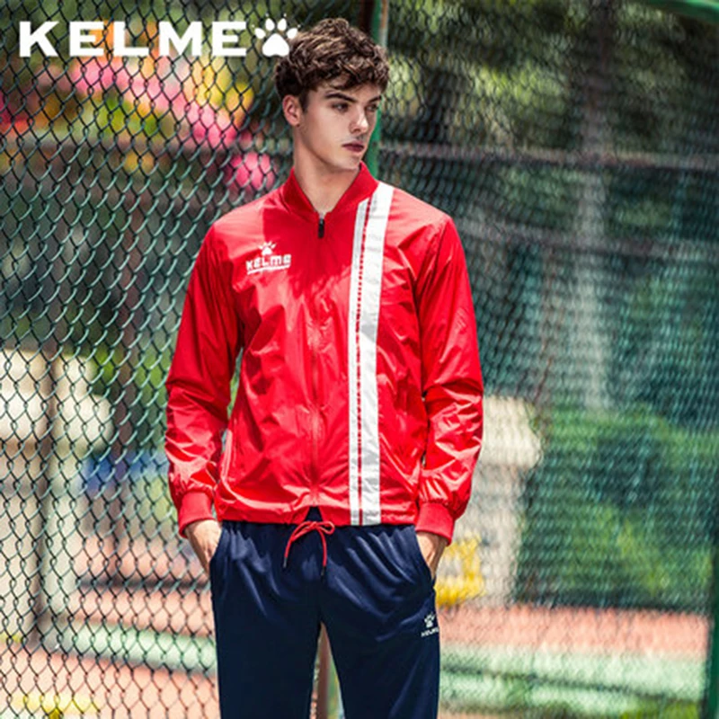 Kelme футбольный тренировочный костюм куртка осенняя и зимняя ветрозащитная Водонепроницаемая теплая Модная спортивная куртка для отдыха 3881206