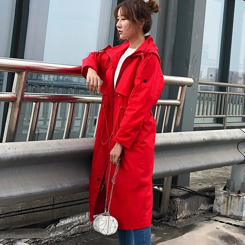 Ветровка TWOTWINSTYLE с капюшоном длинным рукавом плиссированная высокой талией |