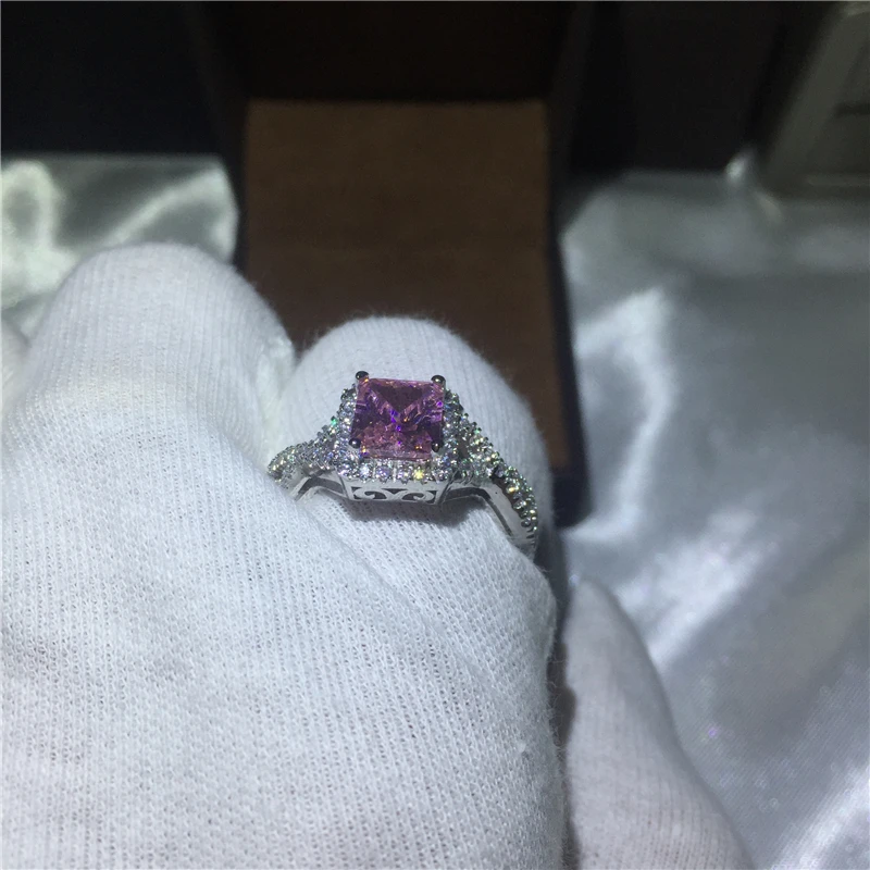 Женское кольцо из серебра 925 пробы с фианитом | Украшения и аксессуары