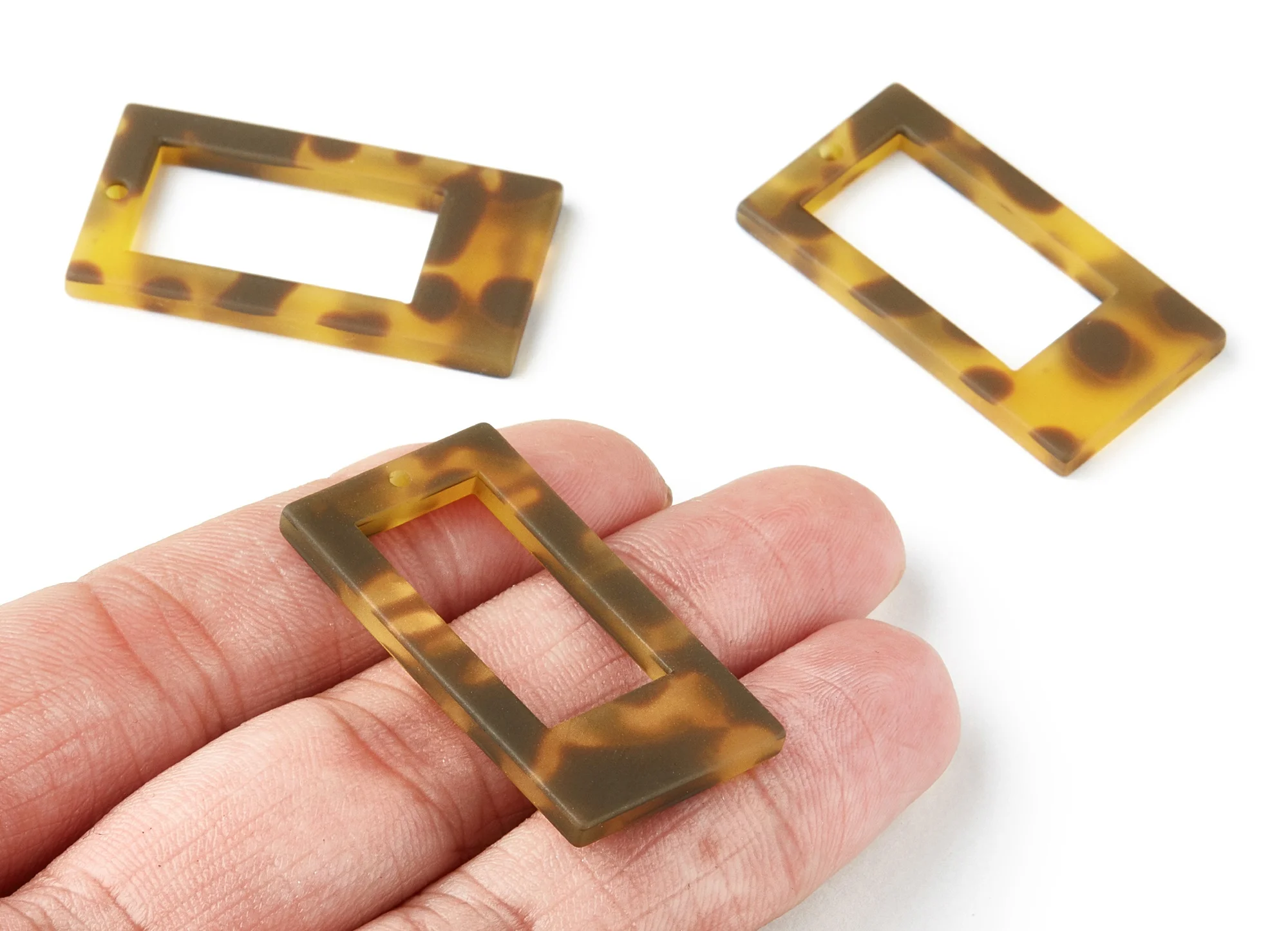 

Matte Acrylic Earring Charms - Tortoise Shell Earrings- Rectangle Pendant - 6pcs/lot - 38.85x20.4x3.1mm - AC1264