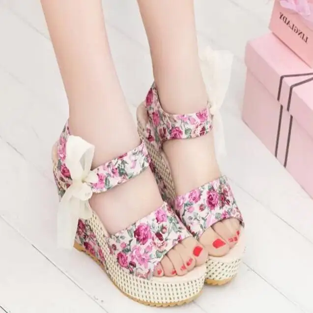 Мода Женщин Сандалии Летние Клинья женские Платформы Кружева Пояса Лук