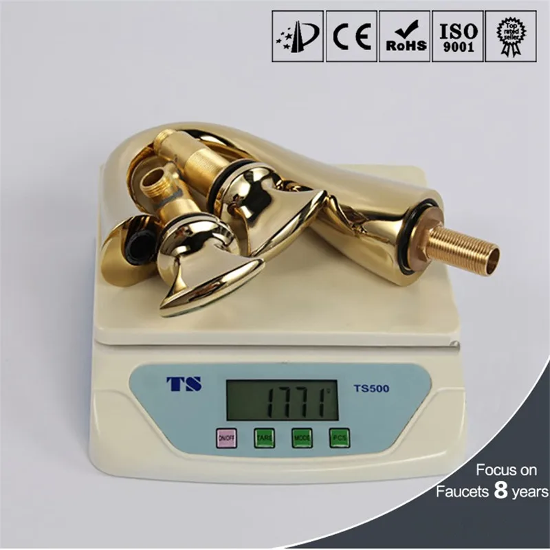 Роскошные Лебединая шея стиль бортике 3 отверстия смеситель золото titanize бассейна