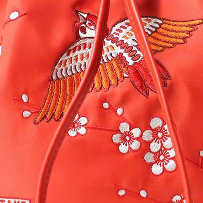

BENVICHED 2021 autumn winter single shoulder bag slash embroidered plum blossom literatur nylon red bag original Bucket Bag c145
