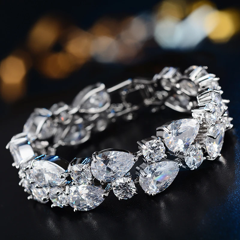 Женский золотистый браслет Мона Лиза плиссированный из прозрачного кубического