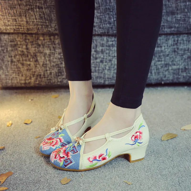 Veowalk Low Block Heels Women Canvas Embroidered Pumps Shoes Elegant Ladies Casual Cotton Floral Embroidery with Strap | Обувь